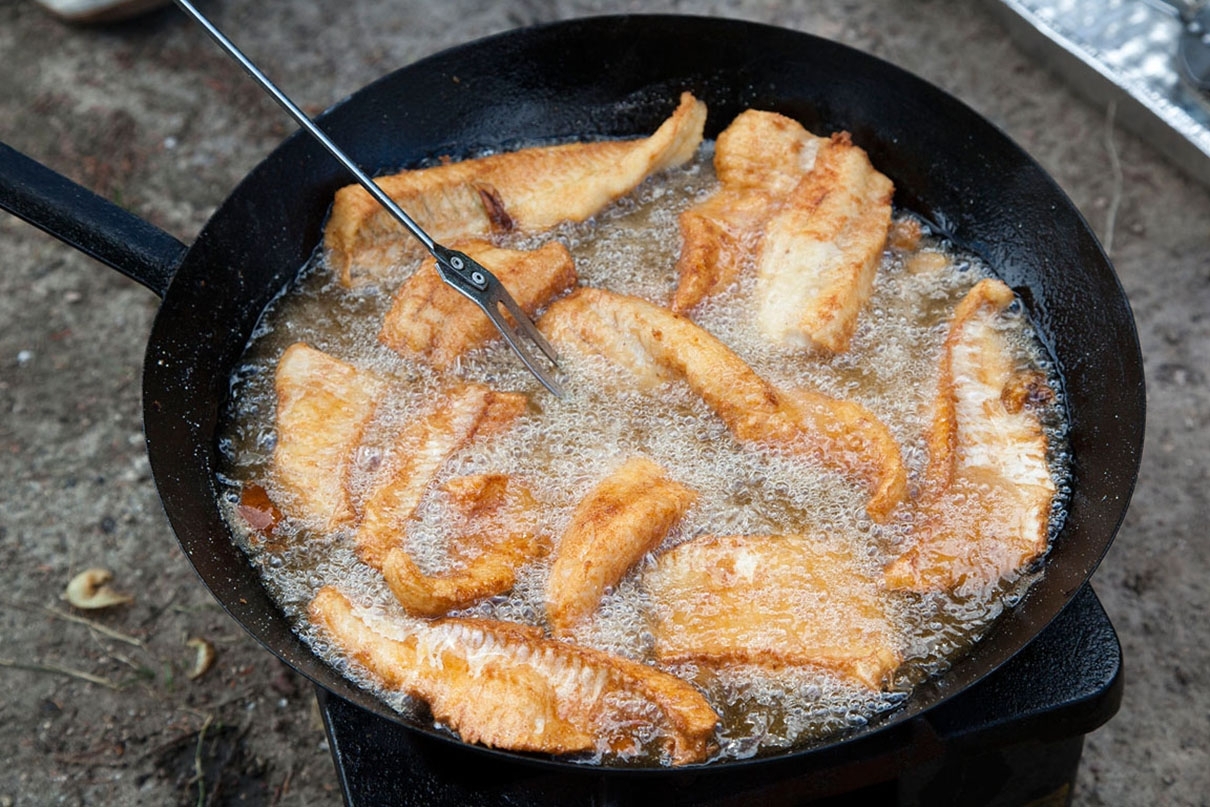 The Best Oils for Deep Frying Fish